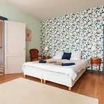 Chateau La Tour Blanche 4*