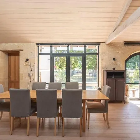 Chateau La Tour Blanche Bed & Breakfast *