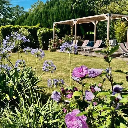 Bed & Breakfast Chateau La Tour Blanche