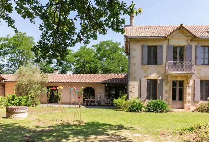 Chateau La Tour Blanche B&B