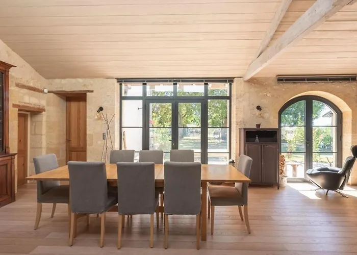 Chateau La Tour Blanche B&B 4*